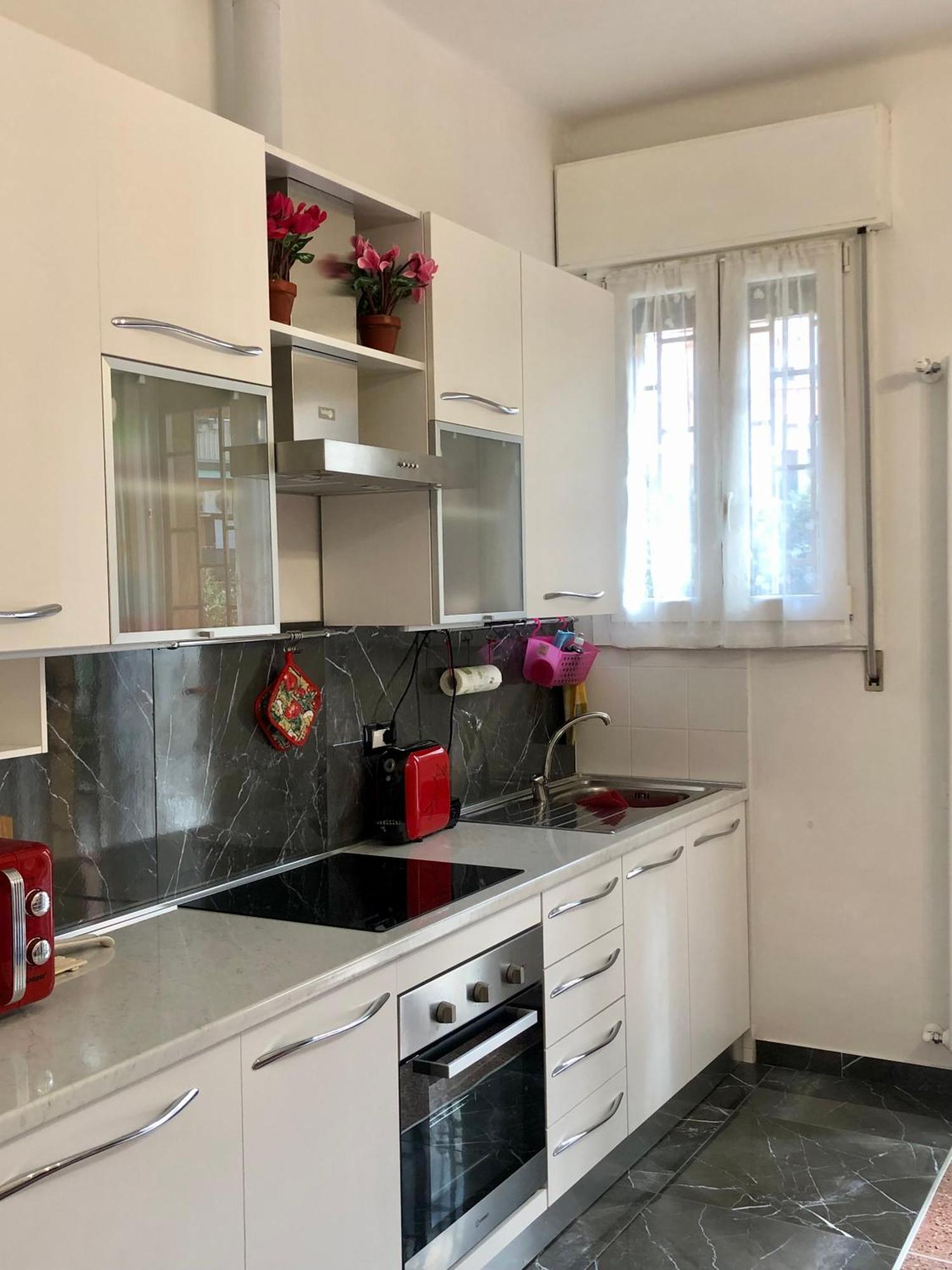 Dimora Sterlizia Zona Fiera S Donato Apartment Bologna Bagian luar foto